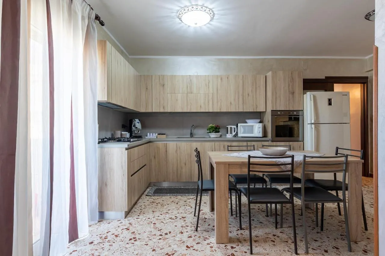 Angy Apartment Terrasini
